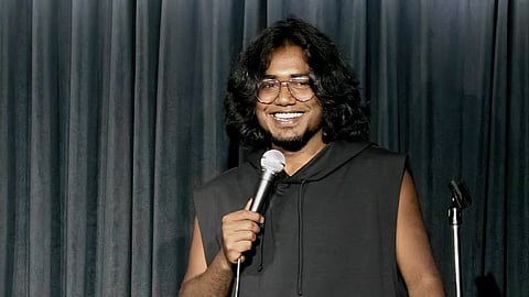 Manjeet Sarkar’s show brings introspection to Hyderabad’s comedy scene