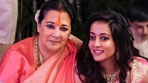 Raima Sen celebrates Moon Moon Sen’s 71st birthday with unseen family memories