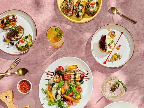 This summer salad menu make a convincing case for meal-in-a-bowl dining