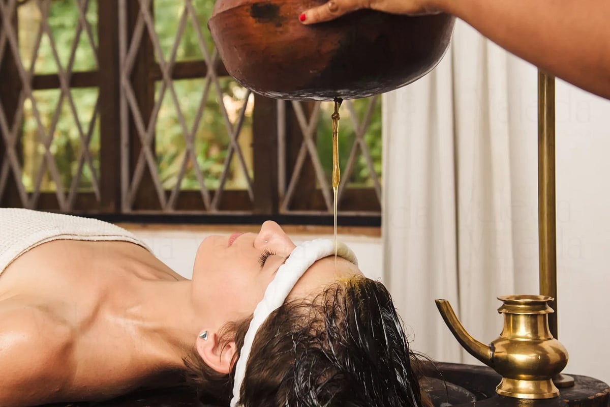 Ancient fix to modern chaos: Why Shirodhara practice is trending these days?