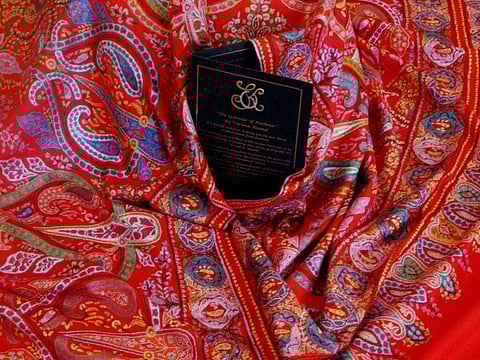 Sourced from Ladakh and  made in Srinagar