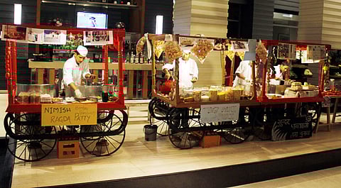From baida roti to faloodas – relish an array of Mumbai street food at the Courtyard by Marriott