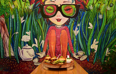 Immerse in a psychedelic ambience and 40 varieties of tea in Kaloor