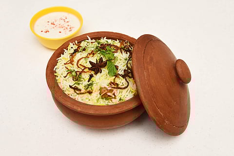 Skip Sowcarpet crowds, Kakada Ramprasad opens in Kilpauk