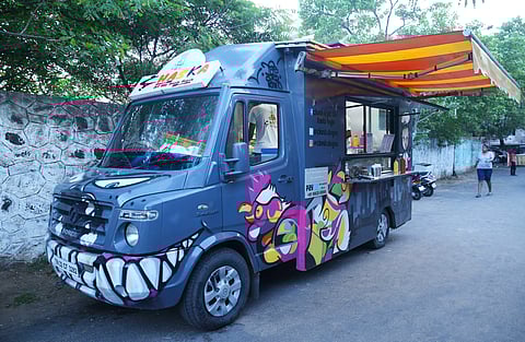 This food truck in Thiruvanmiyur serves delicious Tibetan fare