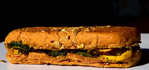 Food Stop Diner offers relief to railway passengers serving Continental and Chinese fare