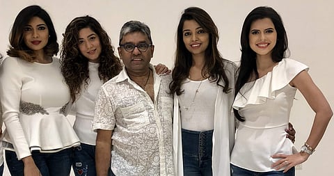 Bindiya,_Shamshad,_Sunil,_Nirupama,_Paloma