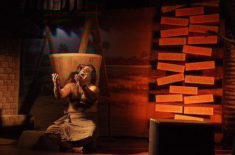 Meenambalam Santosh’s play Ezhuthachan aims to resurrect the Malayalam language