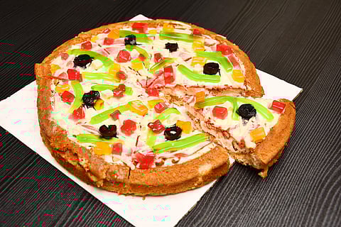 Caramel ice cream pizza