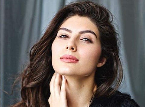 Elnaaz Norouzi plays Zoya Mirza in Sacred Games