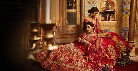 WNW's red and orange palette