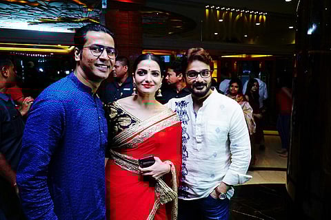 Anirban, Tnusree and Prosenjit pause to pose for Indulge before the film was screened