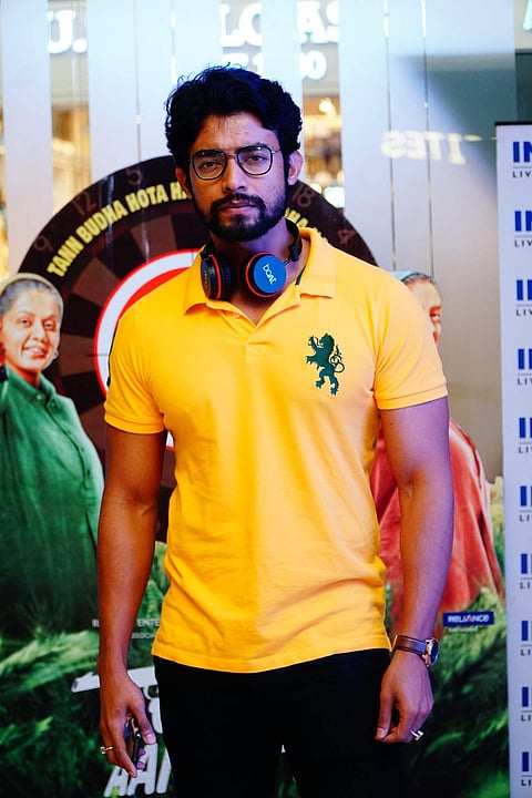 Ronojoy did not forget to bring his headphones