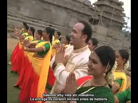 A still from the song Naari Naari