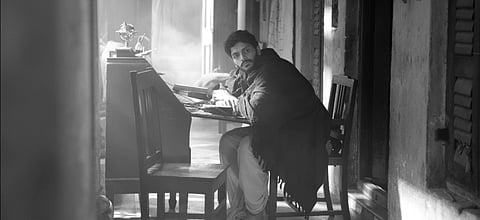 Arjun Chakraborty as Apu