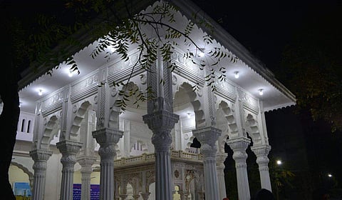 The beautiful Chowmahalla Palace at night