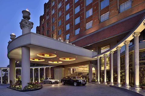 Porch, Radisson Blu MBD Hotel Noida