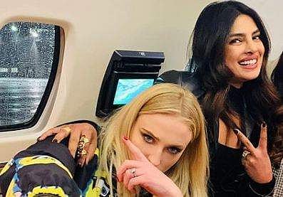 Priyanka Chopra and Sophie Turner