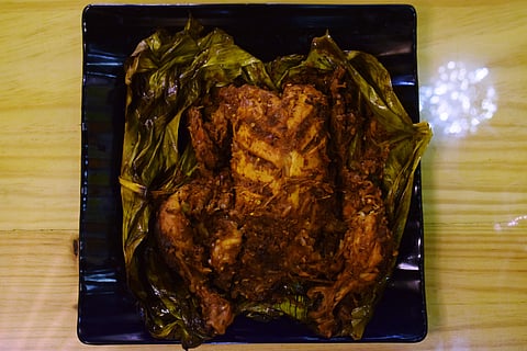 Clay baked chicken at Pathirakozhi