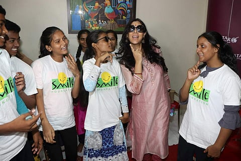 Mumbai: Actress Sakshi Tanwar celebrates Mother's Day with underprivileged children at Smile NGO, in Mumbai on May 9, 2019. (Photo: IANS)
