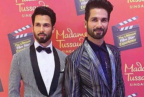 Shahid Kapoor with his statue at Madame_Tussauds