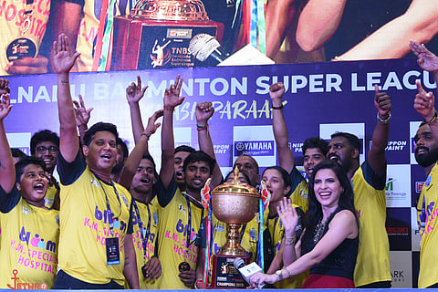 With the reigning champions!