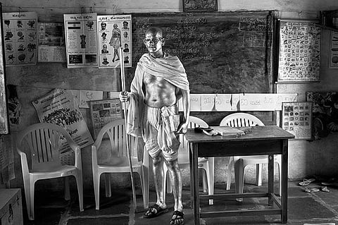 Cop Shiva, Being Gandhi 23, Hahnemuhle Photo Rag Bright White paper, 24 x 16.5 ins. (Source: Art Heritage Gallery)