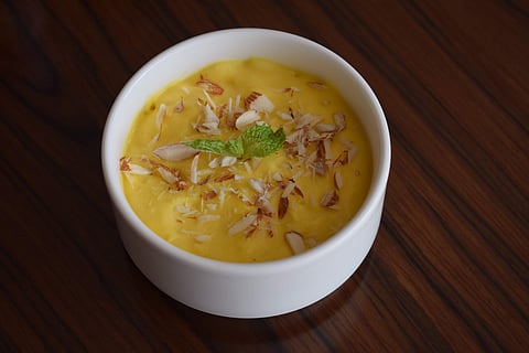 Mango sagoo custard