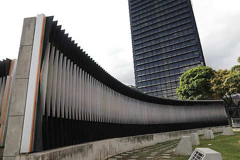 Fisicromía Concavo-Convexa (AP Photo/Ariana Cubillos)