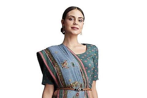 #SareeTwitter trends on Amazon Fashion