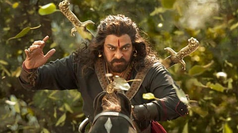 Watch: Chiranjeevi, Amitabh Bachchan and Vijay Sethupathi battle it out in Sye Raa Narasimha Reddy making video