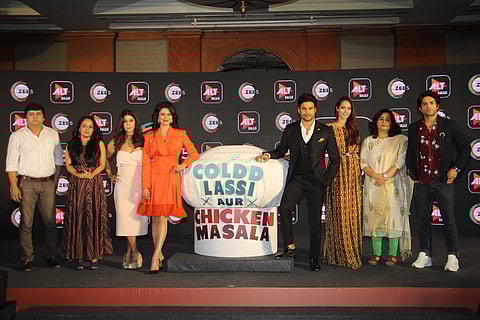 Coldd Lassi Aur Chicken Masala Team