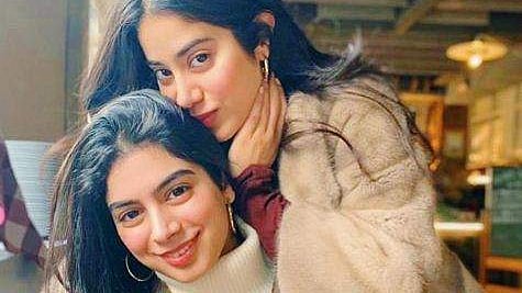 Khushi, Janhvi recreate ‘Loveyapa Hogaya’ hookstep, Boney Kapoor makes special appearance