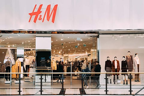 With plans to shut 250 stores worldwide, H&M steps up digital investments