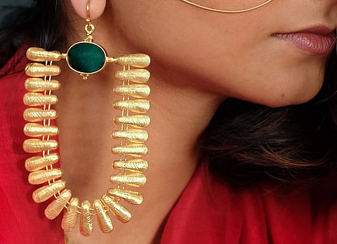 Natana gold emerald green earrings