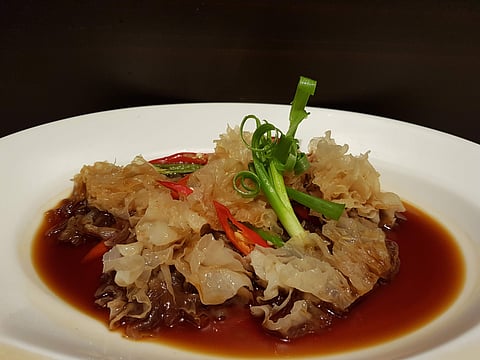 Steamed snow fungus in Cantonese style with fresh chilli