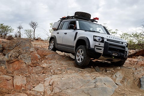 land_rover_defender1aa