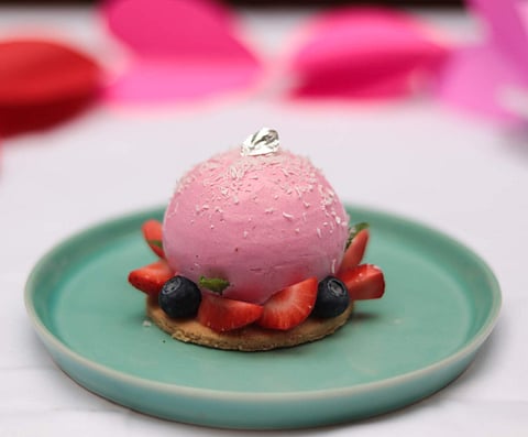 Wild berry cheesecake with almond sable