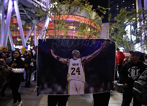 Mourners pay respect to Kobe Bryant (Xinhua/Li Ying/IANS)