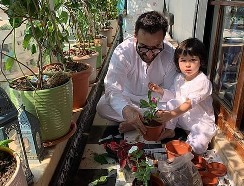 Saif Ali Khan and Taimur (Photo: IANS)