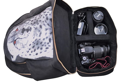 Duma camera backpack