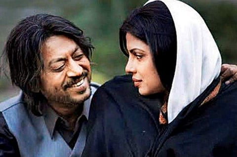 A still from 7 Khoon Maaf featuring Irrfan Khan and Priyanka Chopra