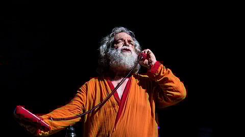 A still from Obediently Yours, Orson Welles