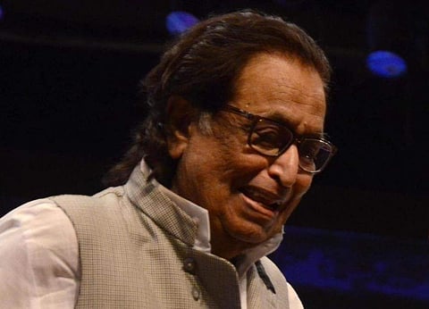 Veteran Bollywood lyricist Yogesh passed away in Mumbai