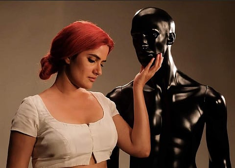 A still from Sona's Nit Khair Manga