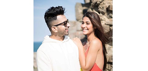 A still from Akull's Bahana