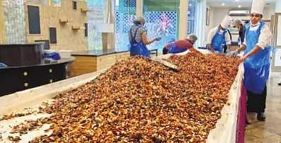 On a cloudy November evening, the guests and staff at the Taj Malabar Resort & Spa had gathered for the cake mixing ceremony.