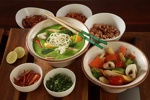 Green Curry Khao Suey at Wow China