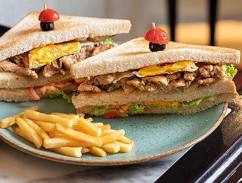 A scrumptious sandwich at Bunaphile