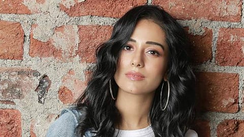 Amrita Rao posts throwback Holi pictures from the sets of Jolly LLB 